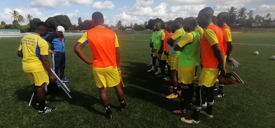 Em Xai Xai: Concluído segundo módulo do Curso B para Treinadores de Futebol